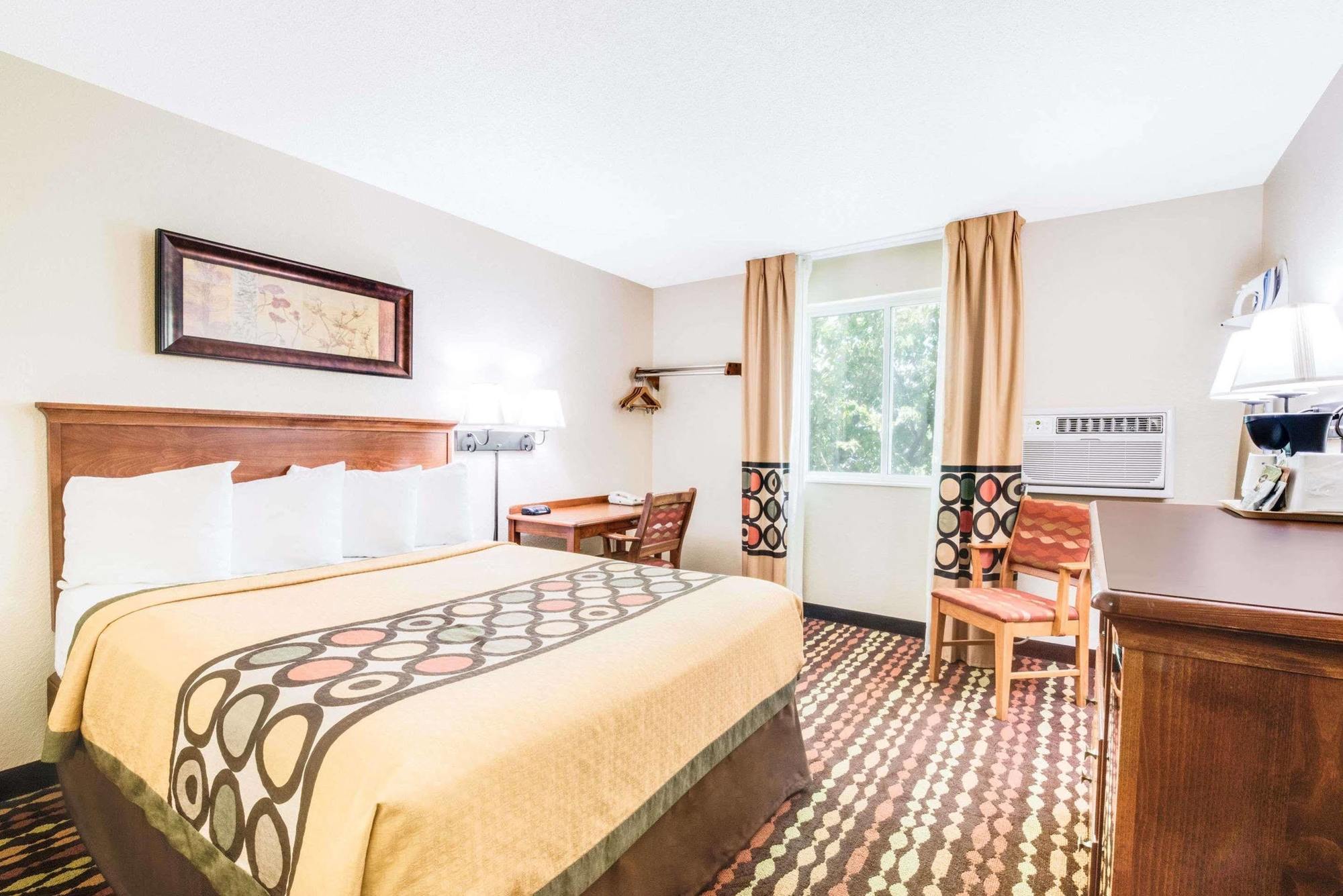 Super 8 By Wyndham Grand Forks Hotel Екстериор снимка