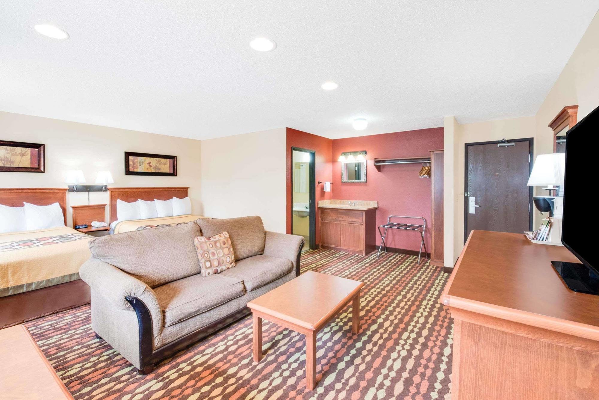 Super 8 By Wyndham Grand Forks Hotel Екстериор снимка