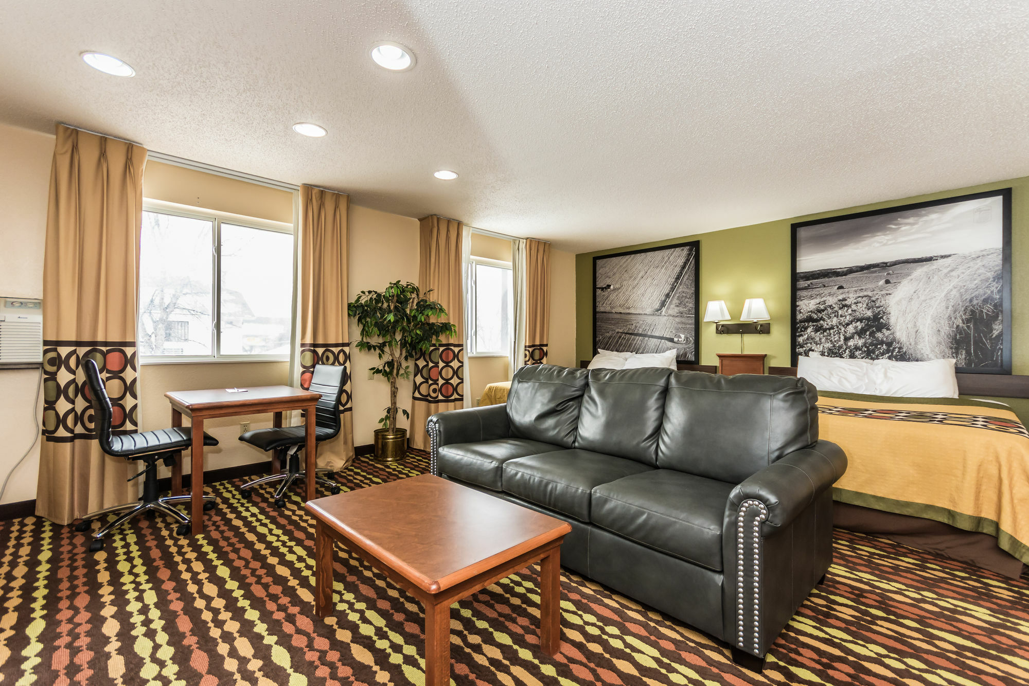 Super 8 By Wyndham Grand Forks Hotel Екстериор снимка